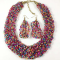 COLLIER MULTICOLORE DE PERLES DE ROCAILLE AVEC BOUCLES D'OREILLES