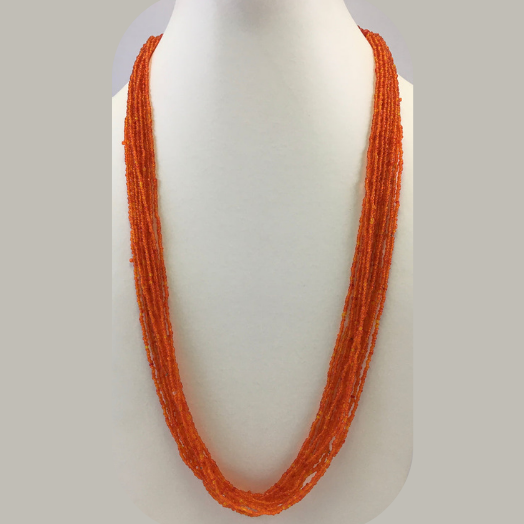 COLLIER DE PERLES DE ROCAILLE COULEUR ORANGE