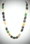 NK14764 COLLIER PERLES CORNE AVEC BOUCLE ET MAILLONS