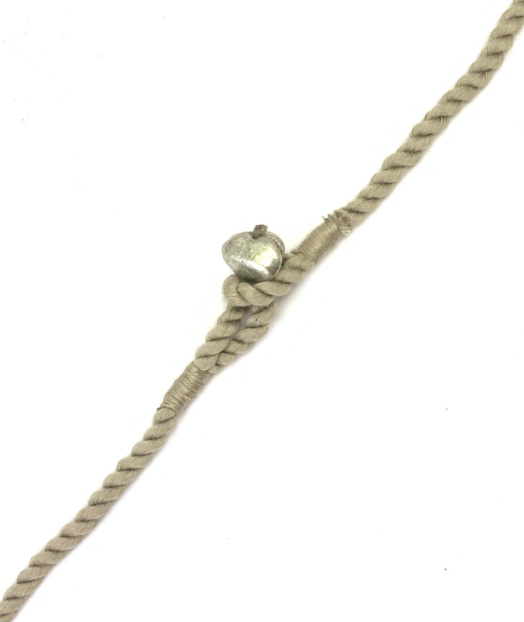 NK8563 - HALSKEtTE AUS STEIN-/HORNPERLEN MIT ANHÄNGER AUS METALL-ALUMINIUM-NUGGETS