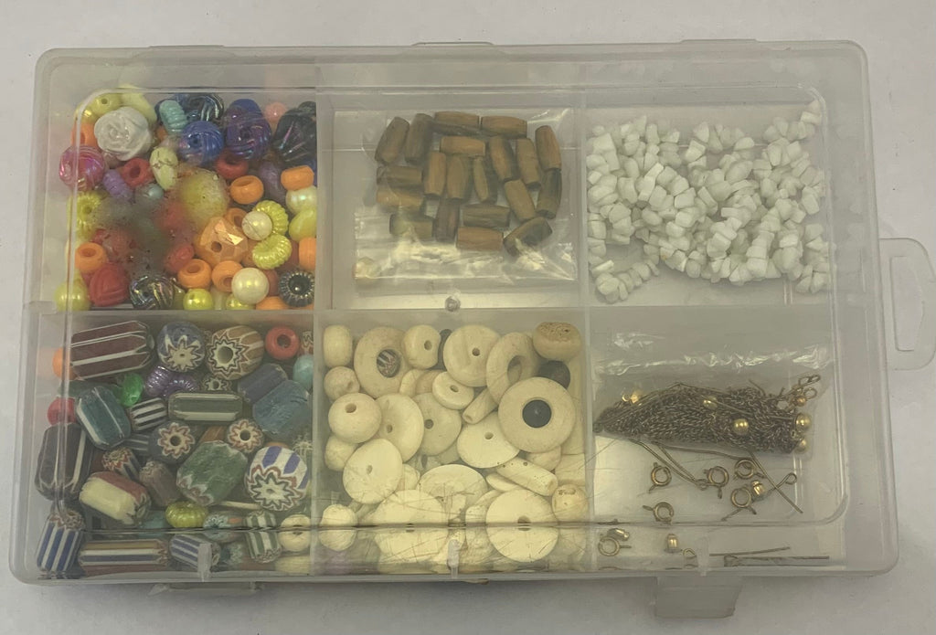 BDK283 - PLASTIC/CHEVRONE/BONE/GLASS DIY KIDS KIT