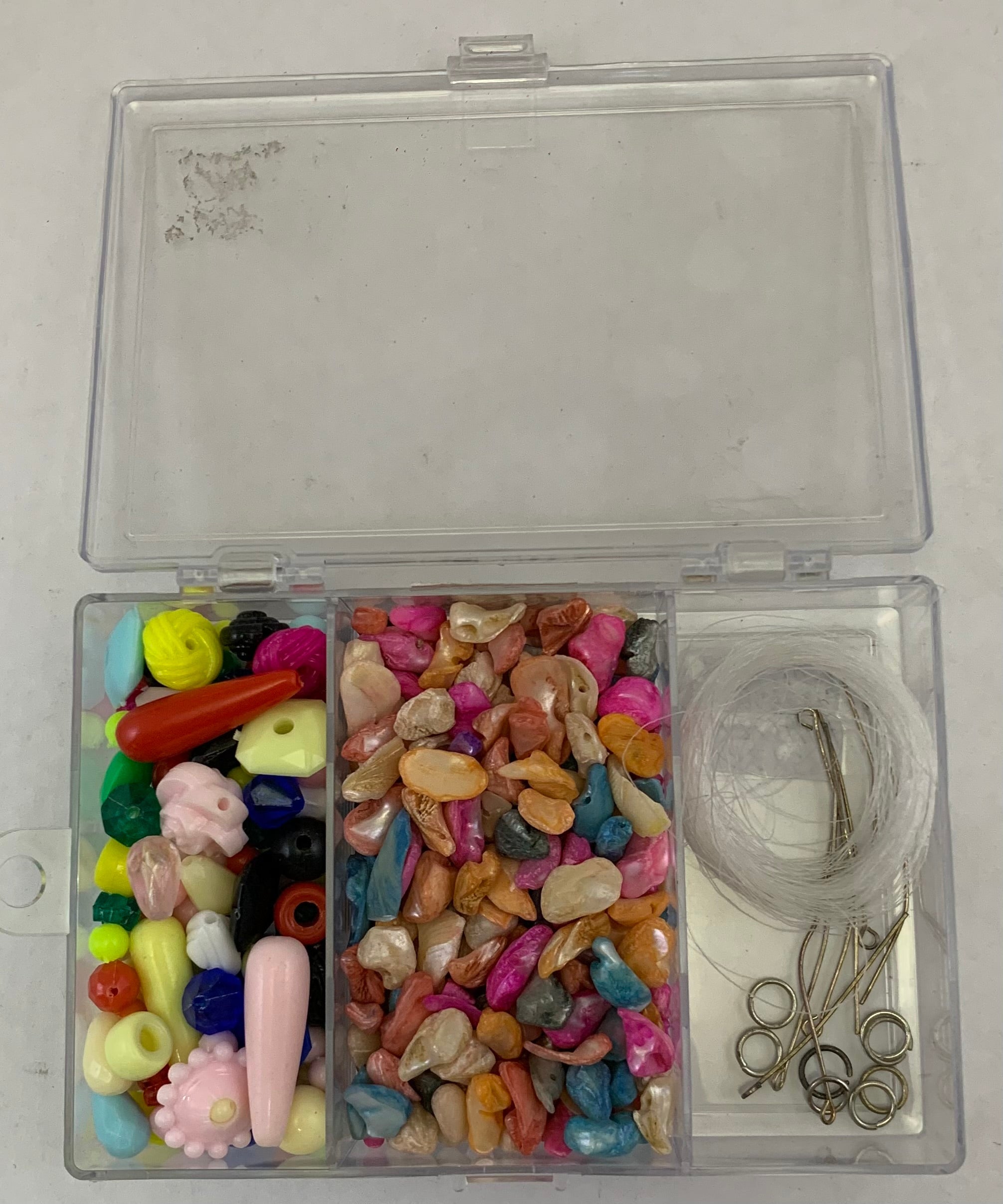 BDK282 - PLASTIC/MOP SHELL BEAD DIY KIDS KIT