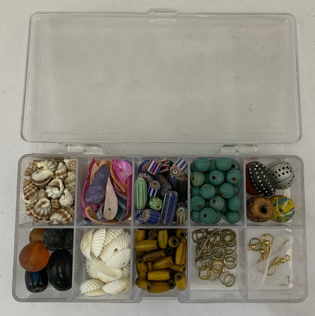 BDK278 - CHEVRON/WOODEN/CLAY/SHELL BEAD DIY KIDS KIT