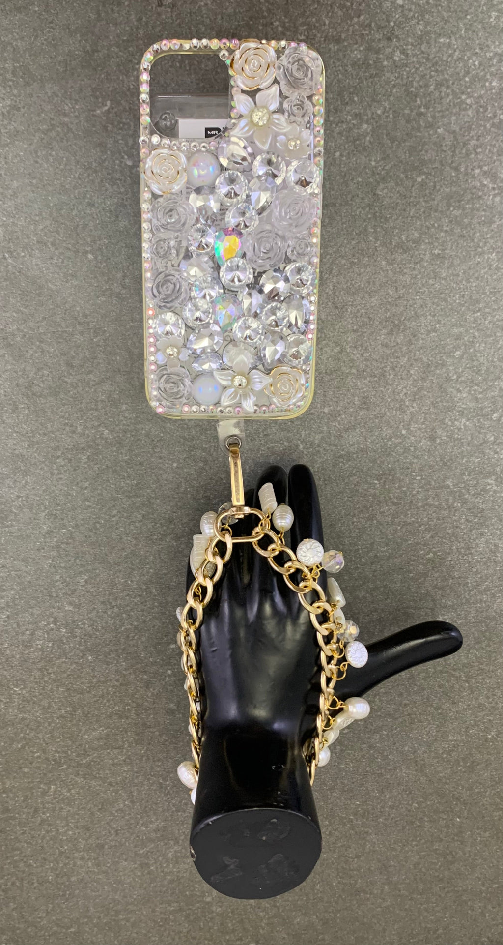 MIS3948 - TRENDY & STYLISH METAL CHAIN WITH BEAD HANGING WRISTLET