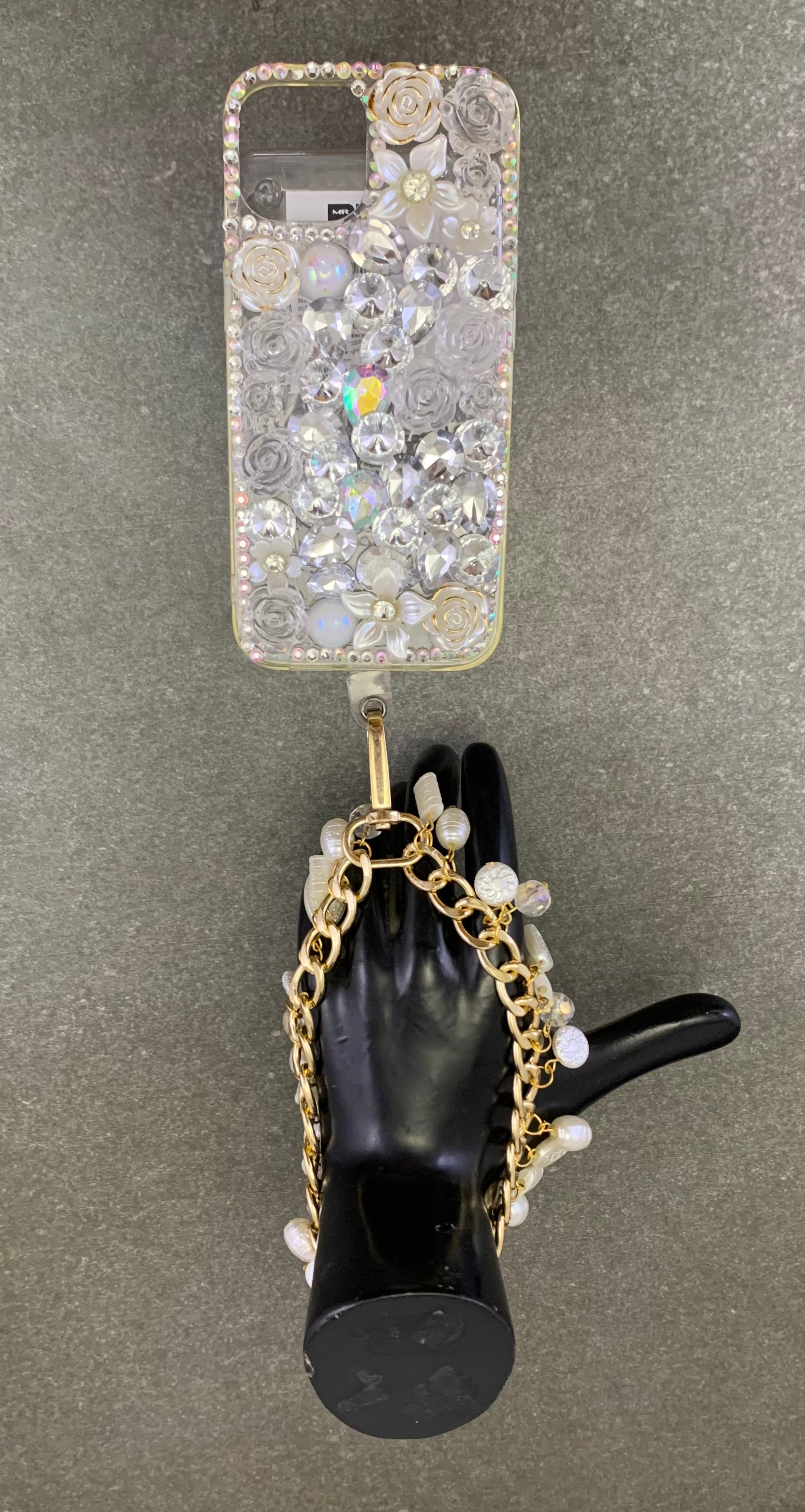 MIS3948 - TRENDY & STYLISH METAL CHAIN WITH BEAD HANGING WRISTLET