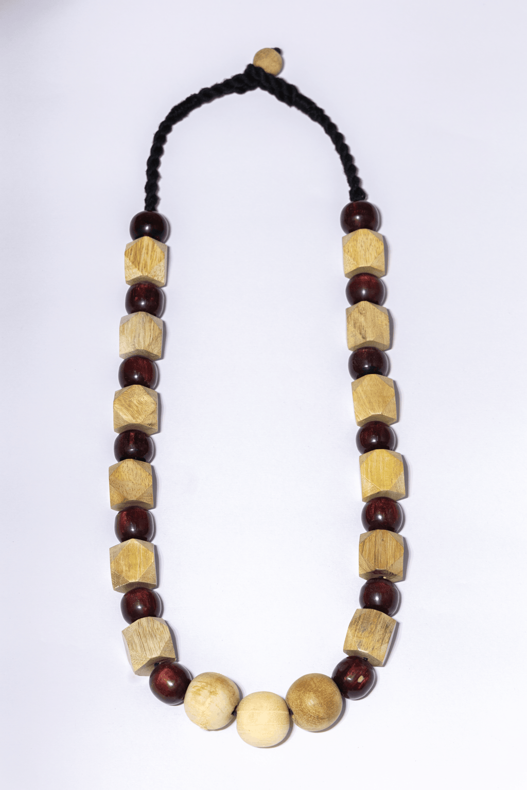 NK11076 - WOODEN/RESIN BEAD WITH THREAD BRAIDED NECKLACE