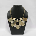HORN NATURAL COLOR WITH CHAIN NECKLACE